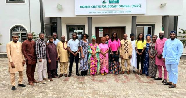 Health staff attend a peer-to-peer learning in Nigeria to share experiences and lessons learned.