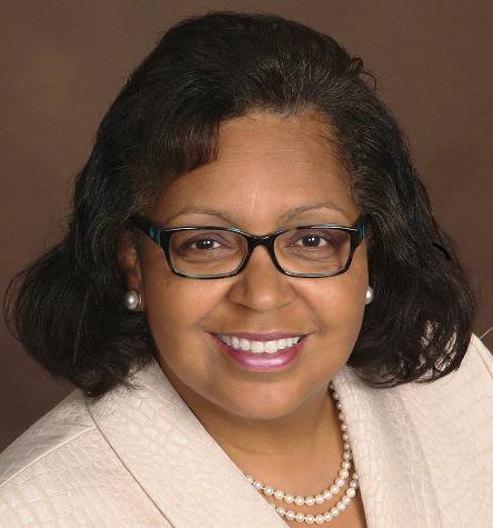 Lisa Waddell headshot